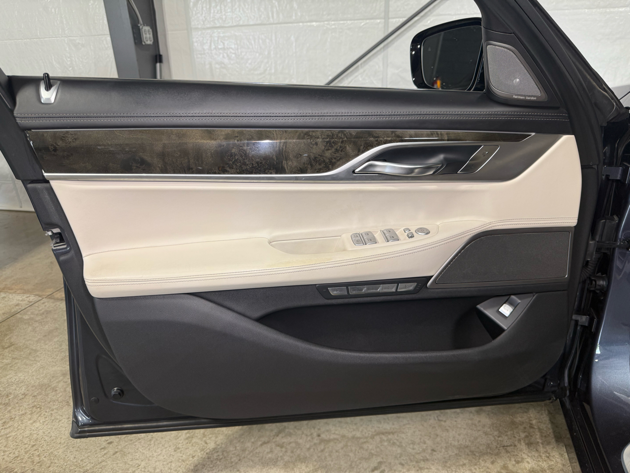 2018 Bmw 750i / B7 photo 11