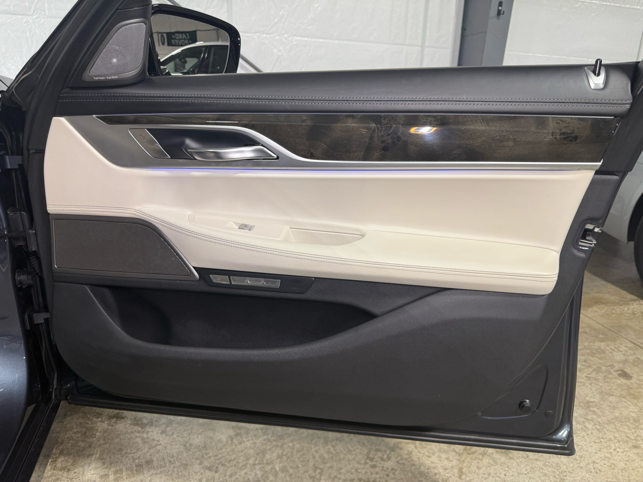 2018 Bmw 750i / B7 photo 29