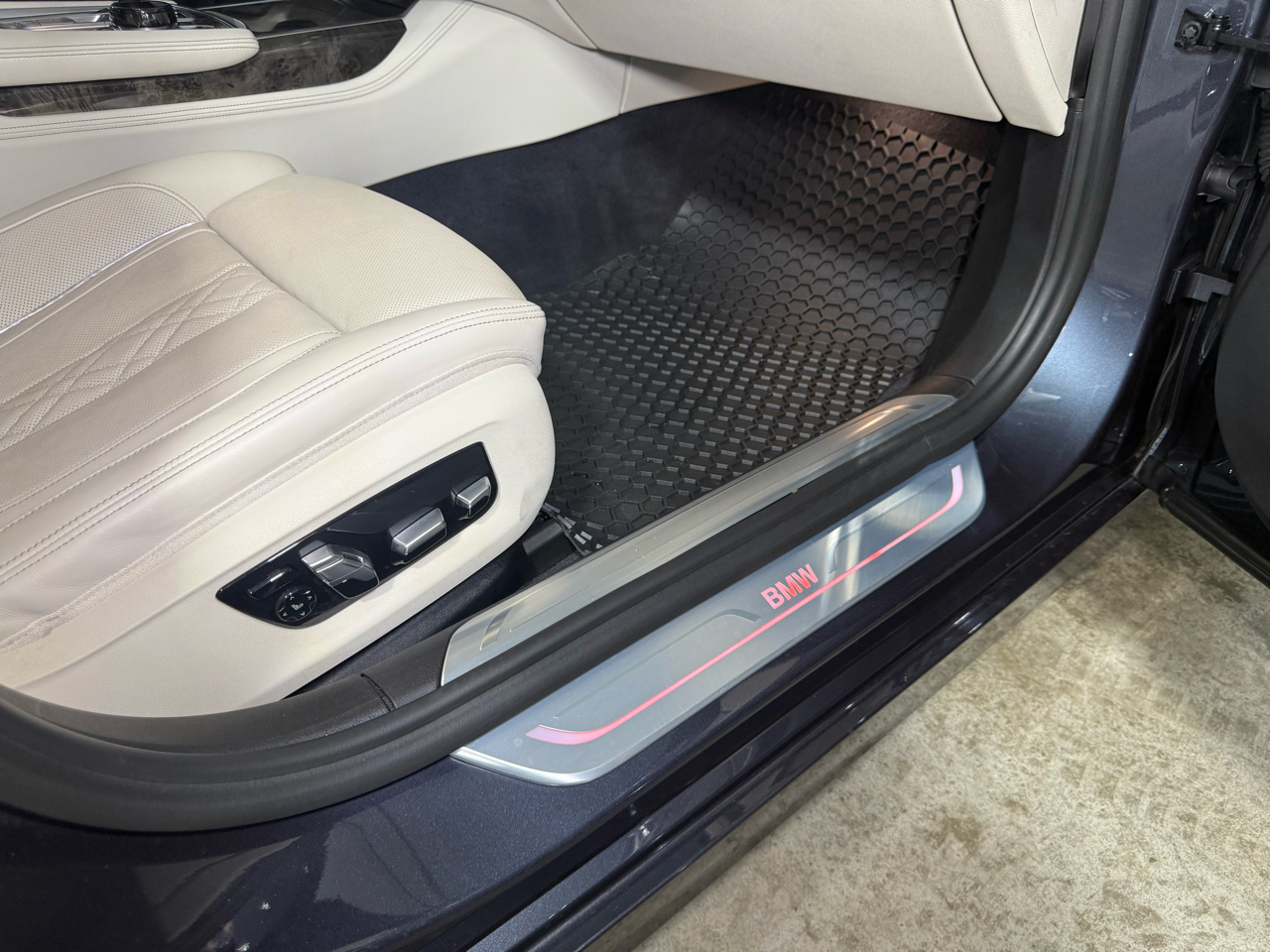 2018 Bmw 750i / B7 photo 30