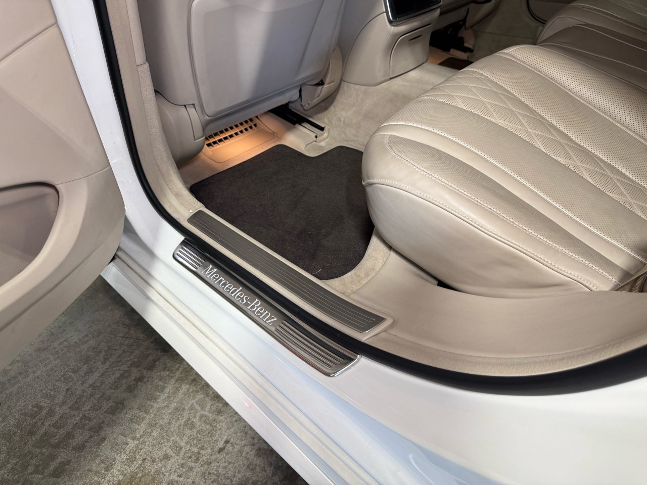 Mercedes-Benz S-Class S560 2018 Mercedes-Benz S-Class S560 2018