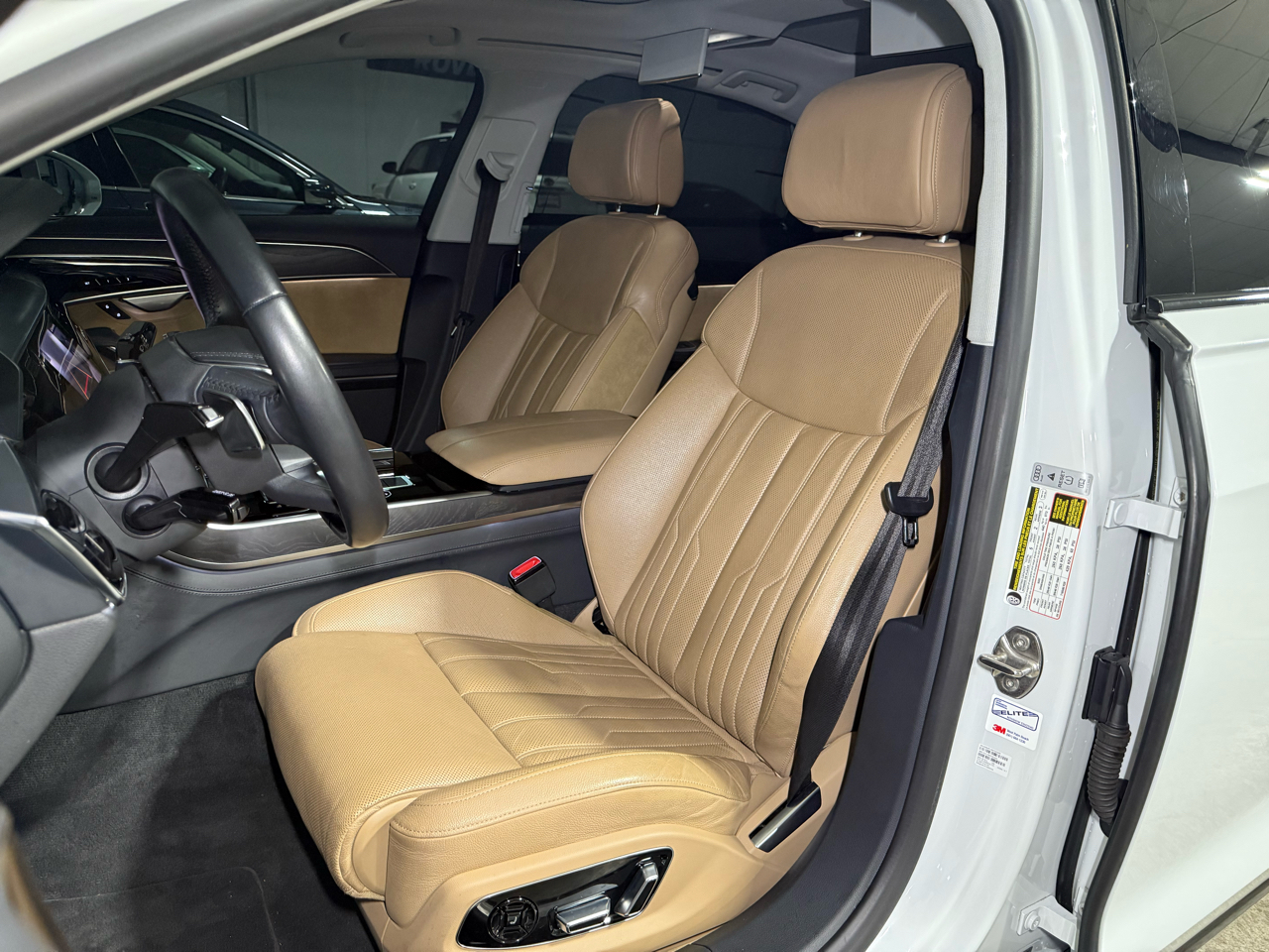 Audi A8 L 3.0 TFSI quattro 2019 Audi A8 L 3.0 TFSI quattro 2019