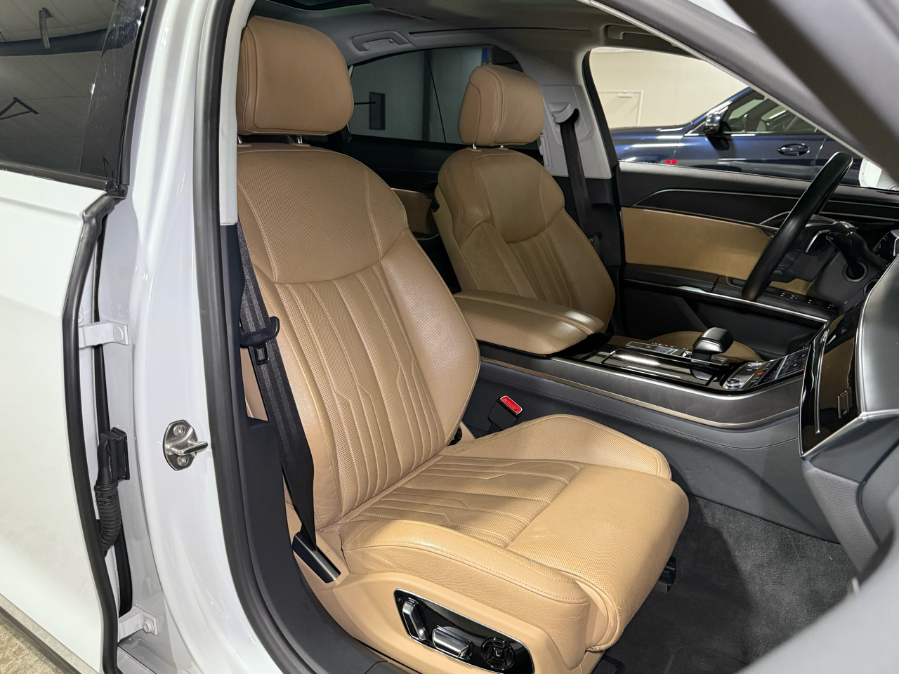 Audi A8 L 3.0 TFSI quattro 2019 Audi A8 L 3.0 TFSI quattro 2019