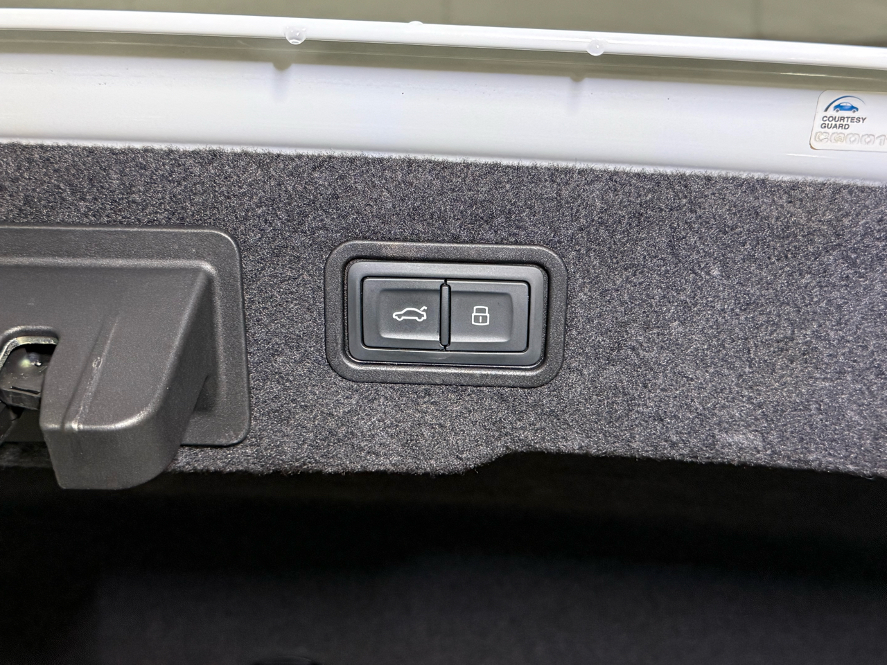 Audi A8 L 3.0 TFSI quattro 2019 Audi A8 L 3.0 TFSI quattro 2019