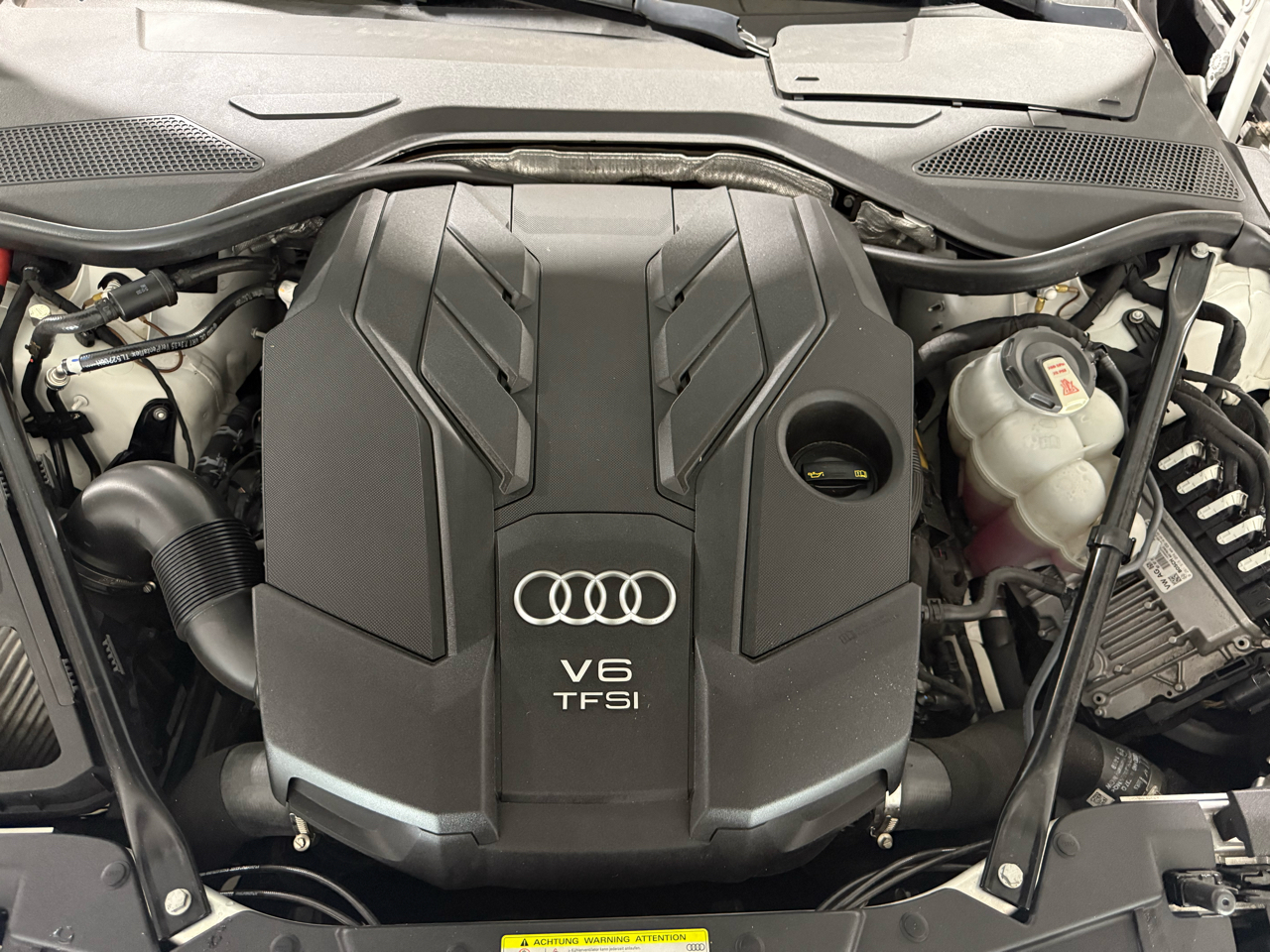 Audi A8 L 3.0 TFSI quattro 2019 Audi A8 L 3.0 TFSI quattro 2019