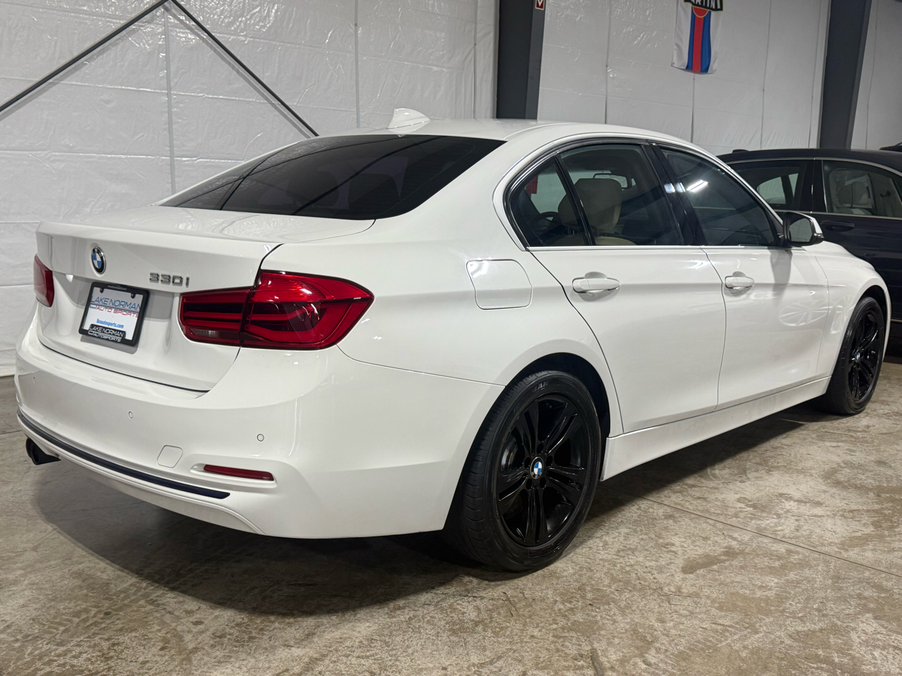 BMW 3-Series 330i Sedan 2017 BMW 3-Series 330i Sedan 2017