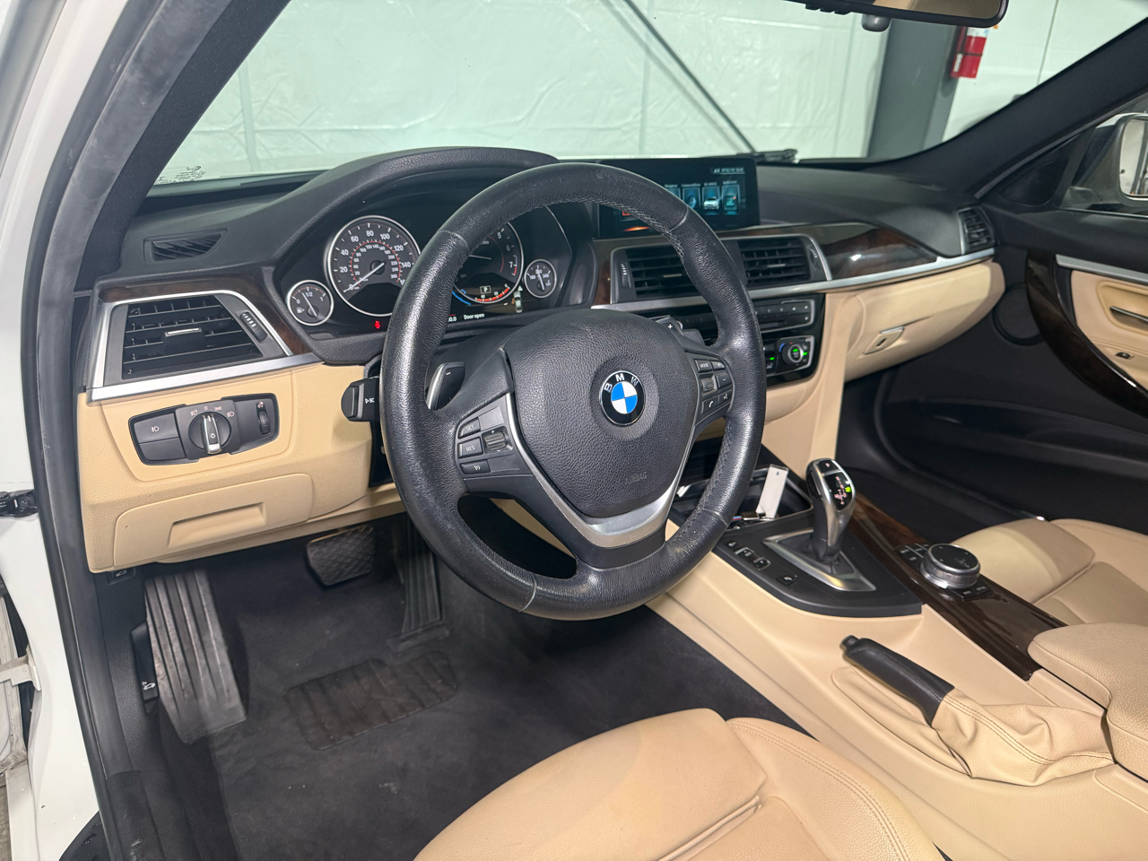 BMW 3-Series 330i Sedan 2017 BMW 3-Series 330i Sedan 2017