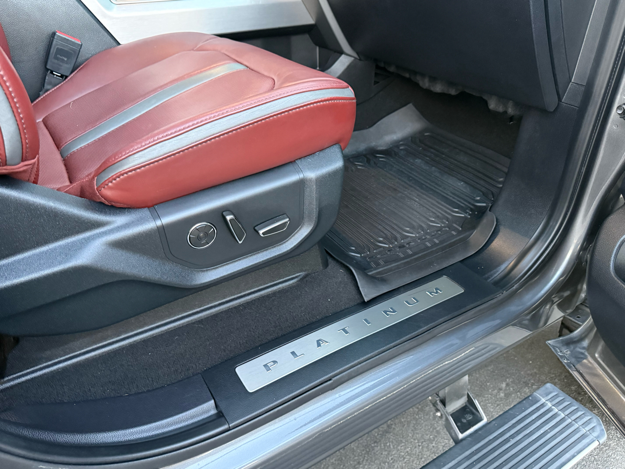 Ford F-250 SD Platinum Crew Cab 4WD 2021