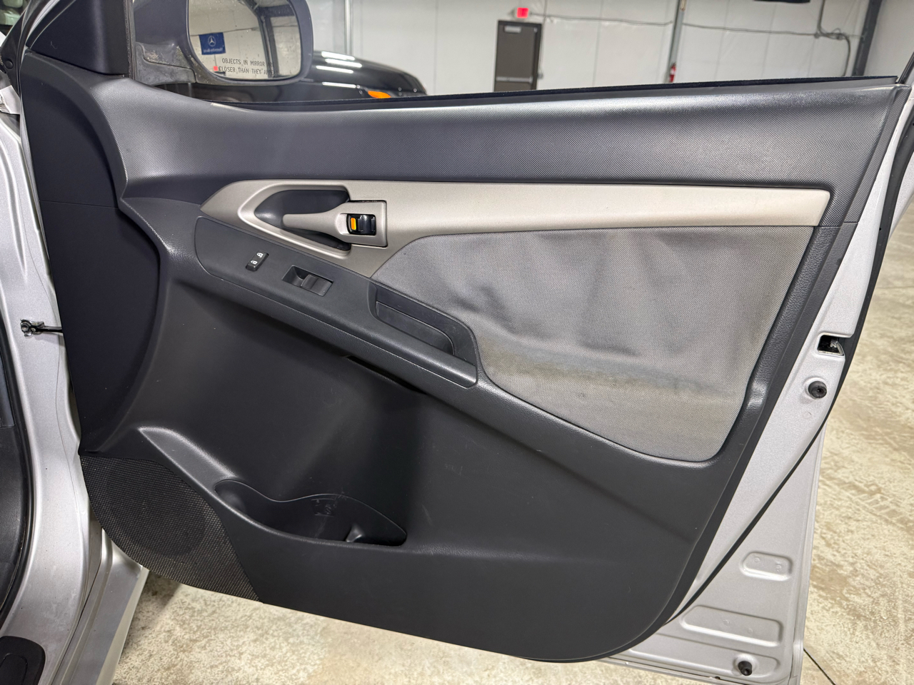 Toyota Matrix Base 4-Speed AT 2010