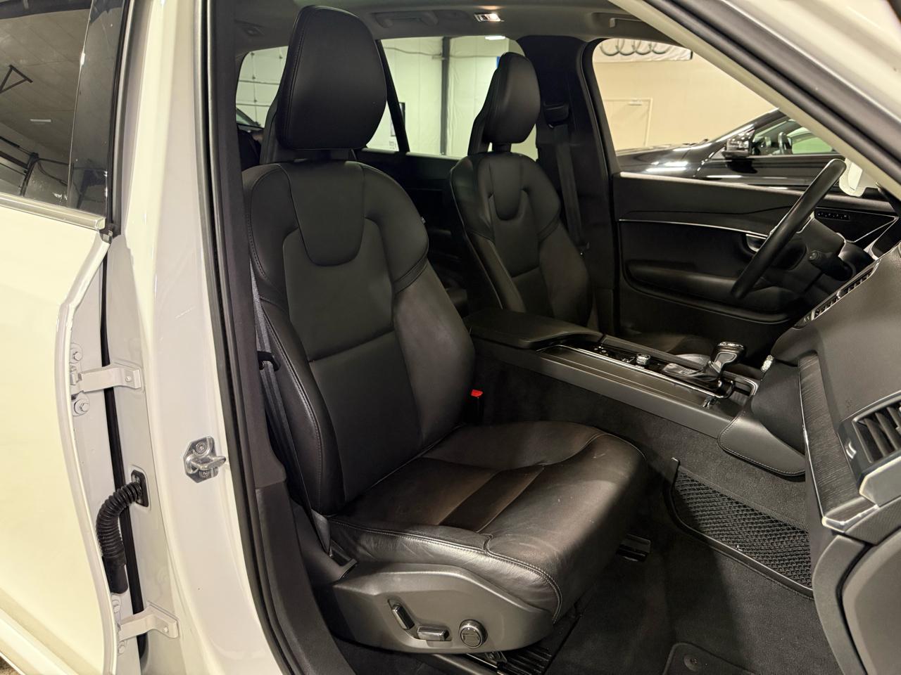 Volvo XC90 T5 Momentum 2020