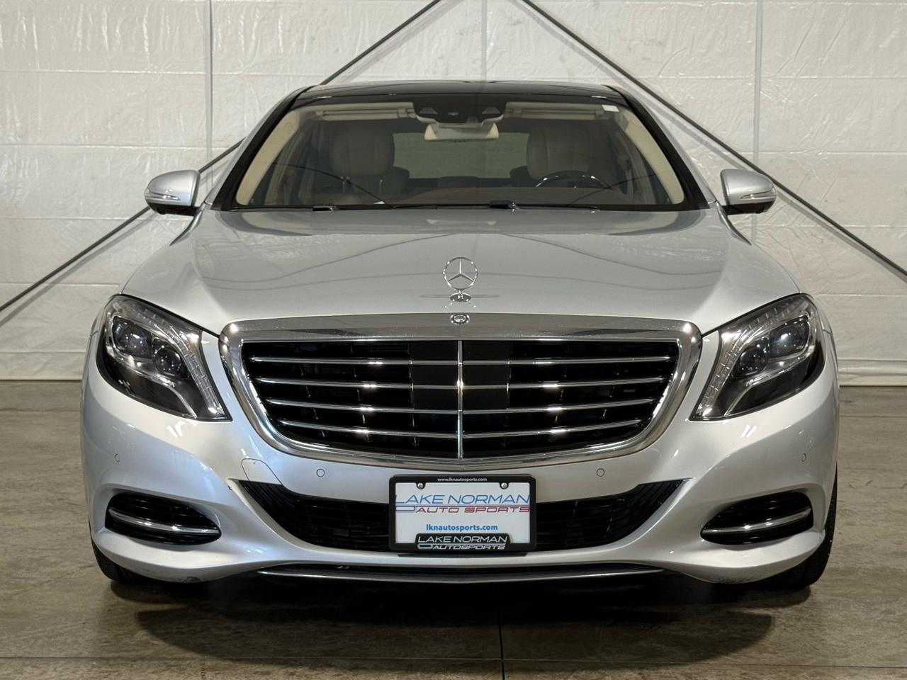 Mercedes-Benz S-Class S550 2015
