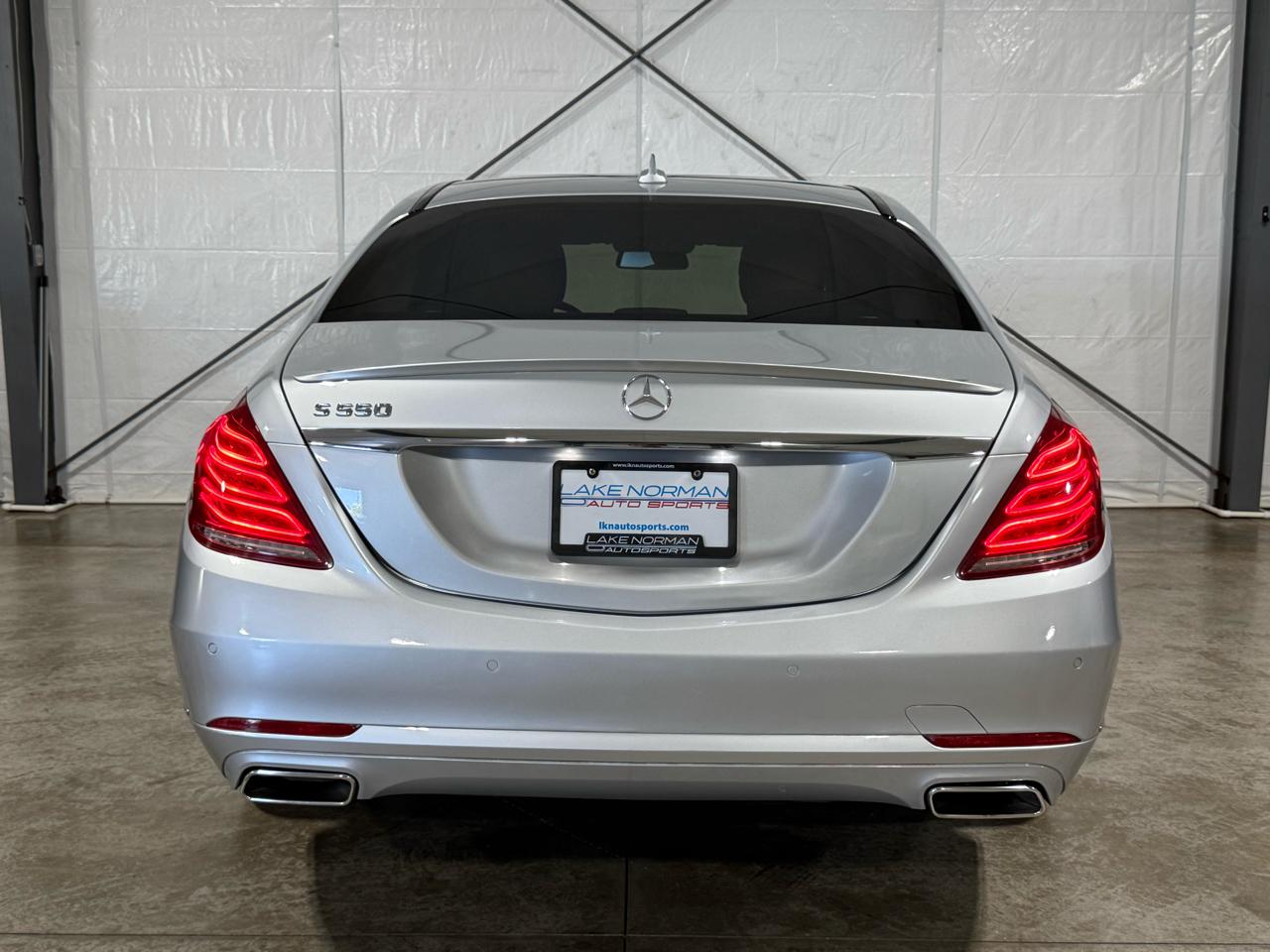 Mercedes-Benz S-Class S550 2015