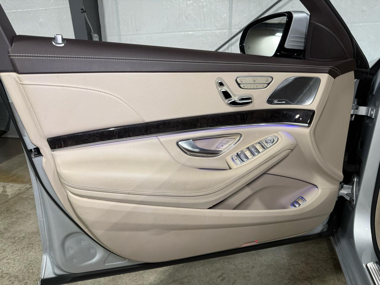 Mercedes-Benz S-Class S550 2015