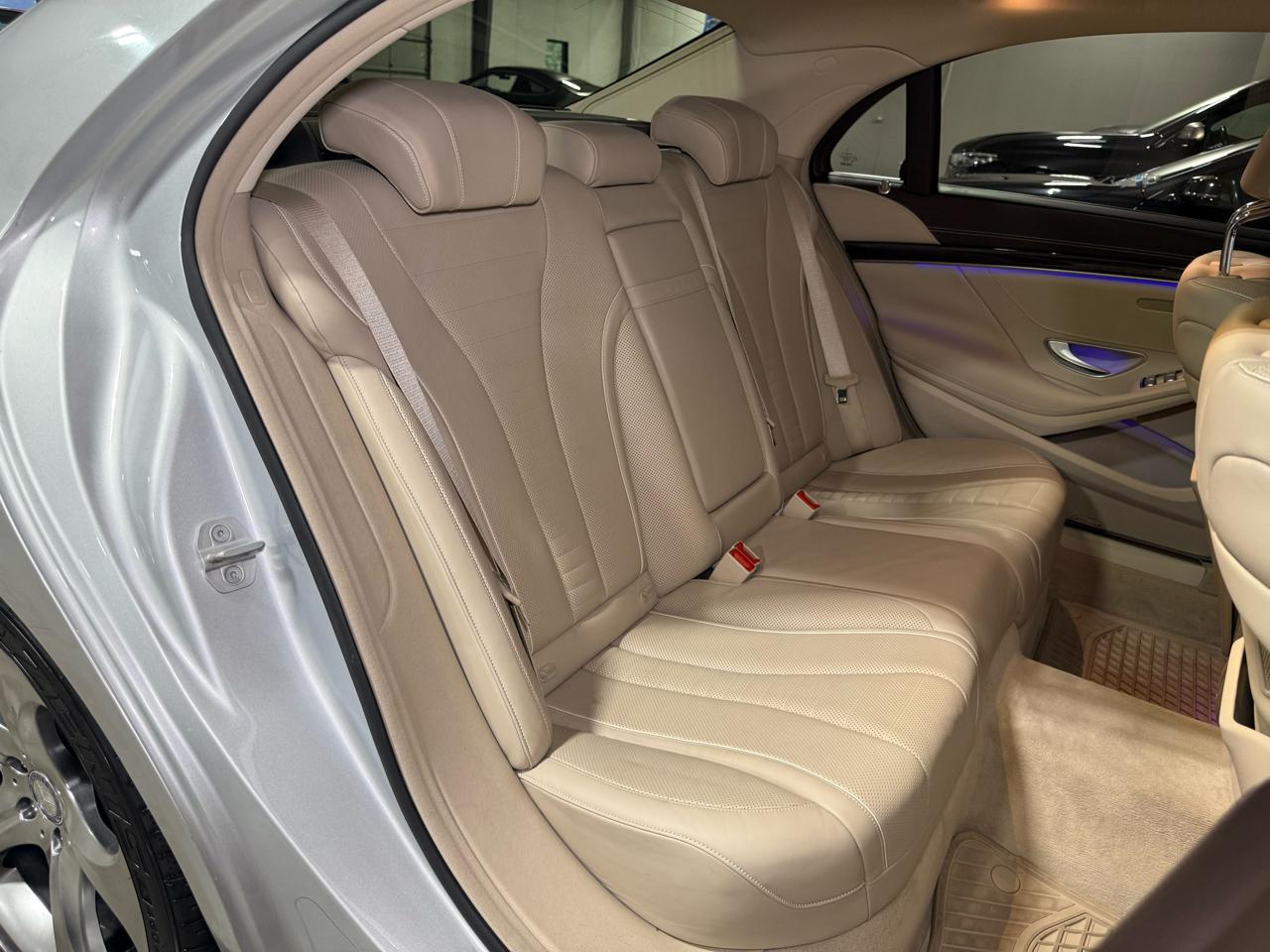 Mercedes-Benz S-Class S550 2015