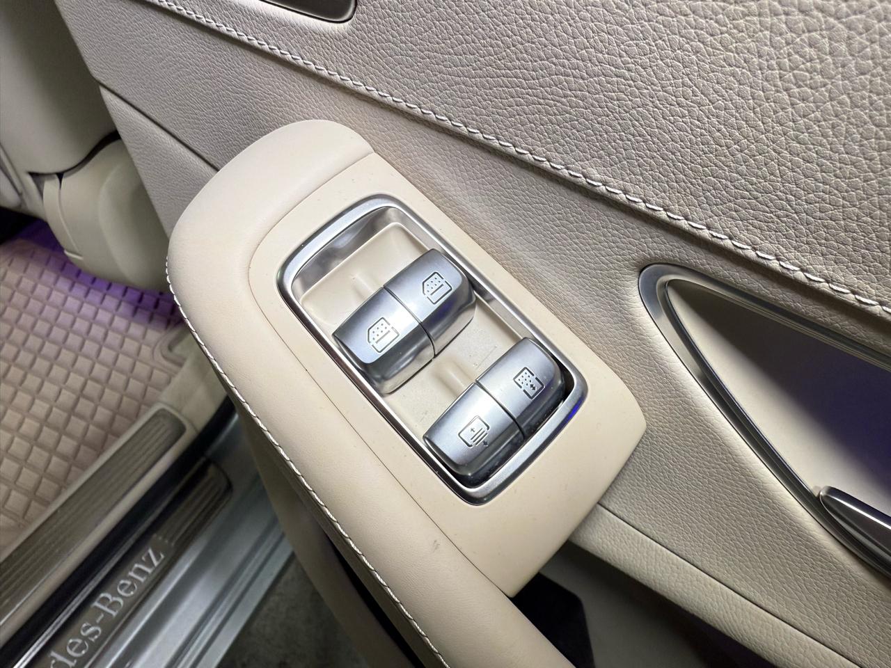 Mercedes-Benz S-Class S550 2015