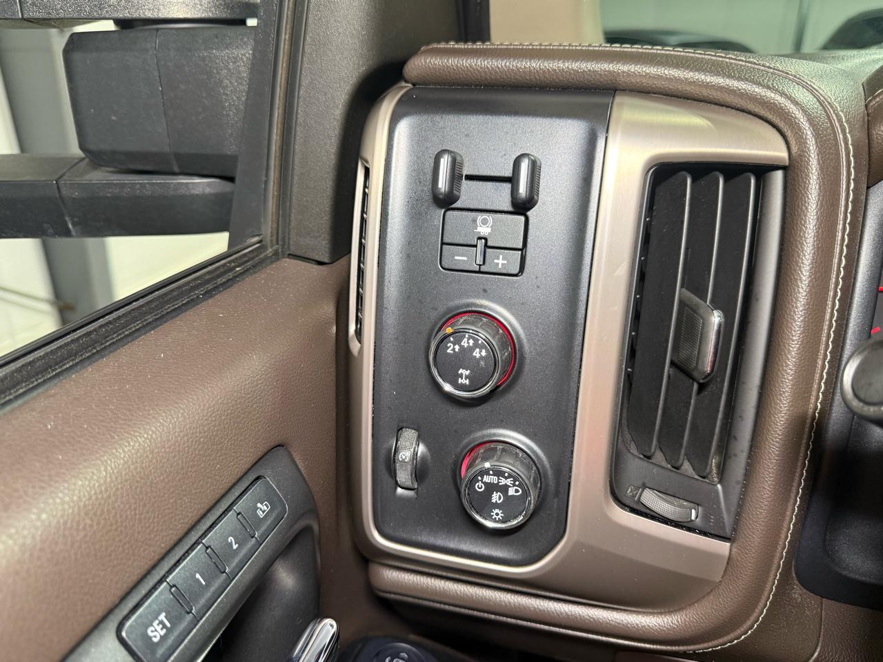 GMC Sierra 2500HD Denali Crew Cab 4WD 2016