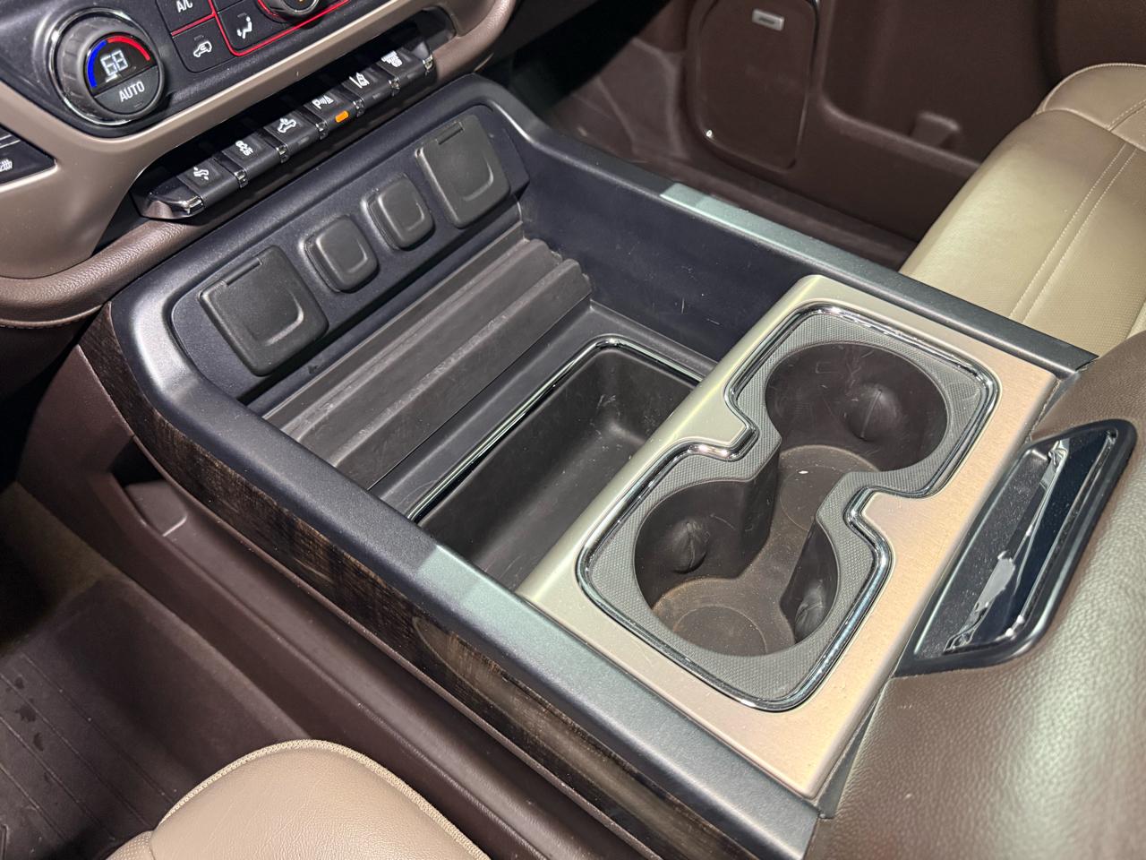 GMC Sierra 2500HD Denali Crew Cab 4WD 2016