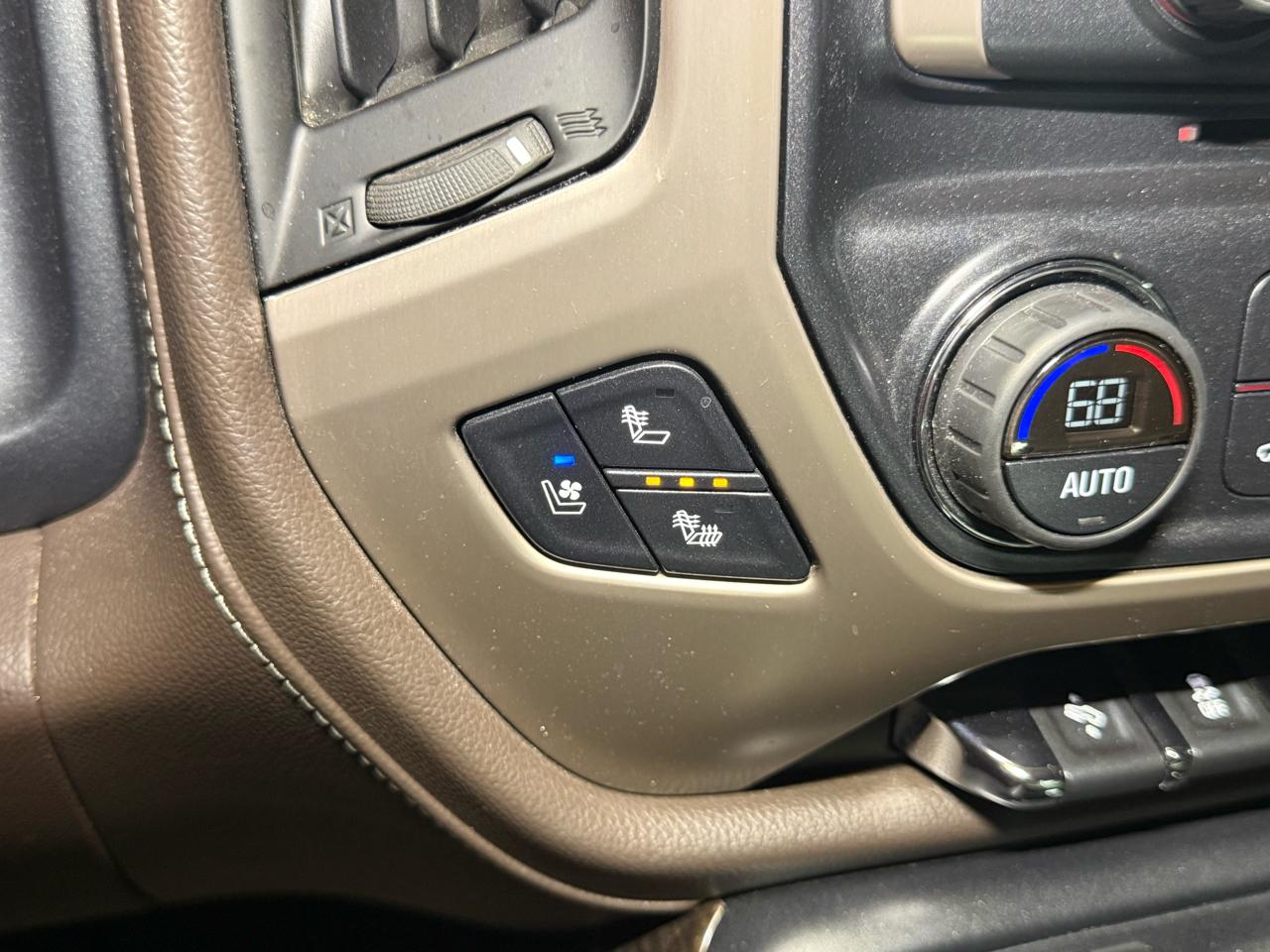 GMC Sierra 2500HD Denali Crew Cab 4WD 2016