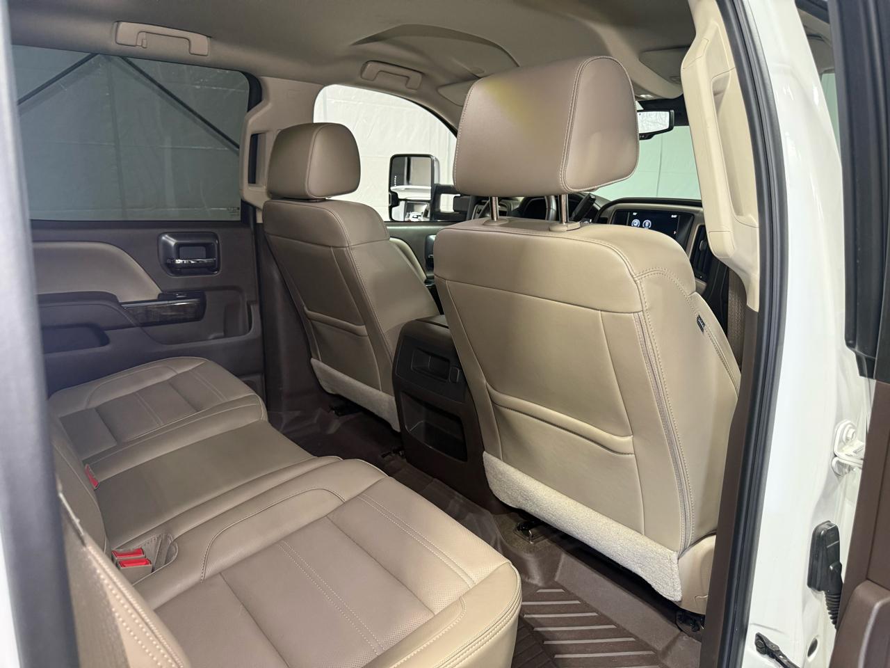 GMC Sierra 2500HD Denali Crew Cab 4WD 2016