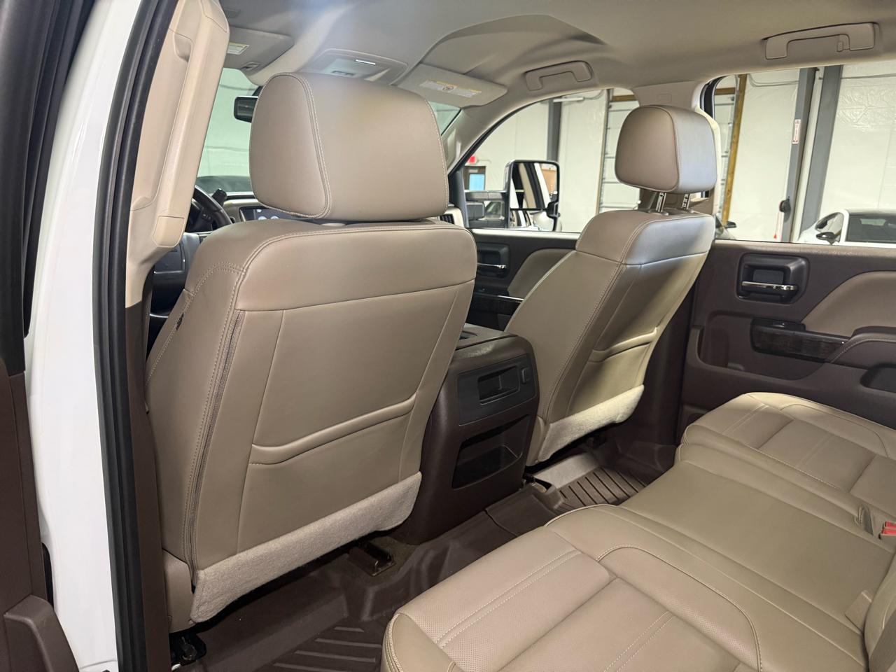 GMC Sierra 2500HD Denali Crew Cab 4WD 2016