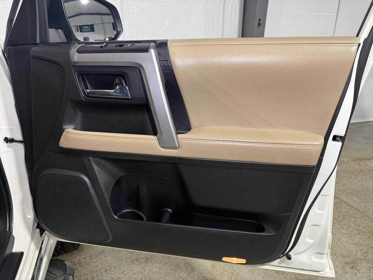 Toyota 4Runner SR5 4WD 2018