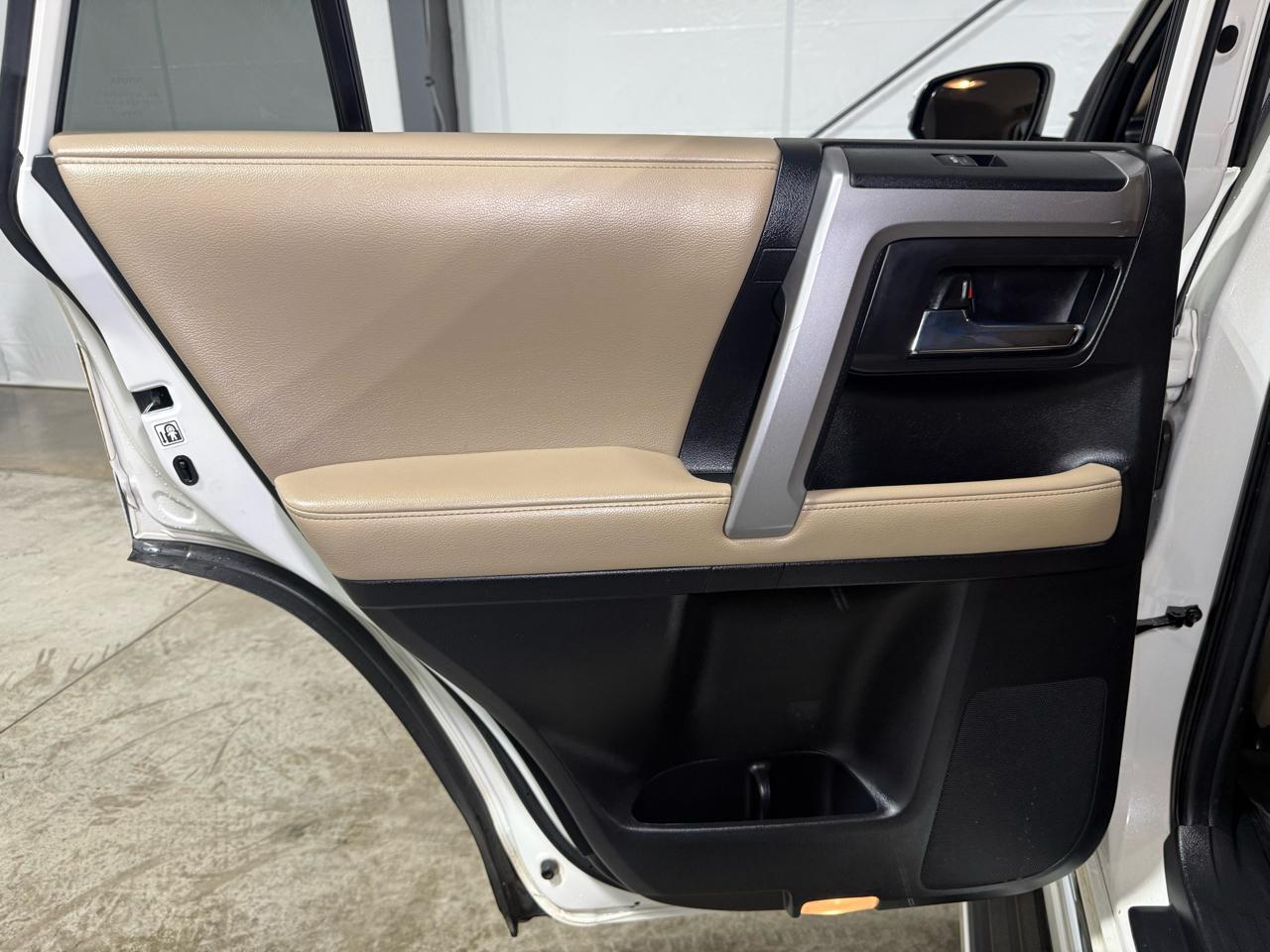 Toyota 4Runner SR5 4WD 2018