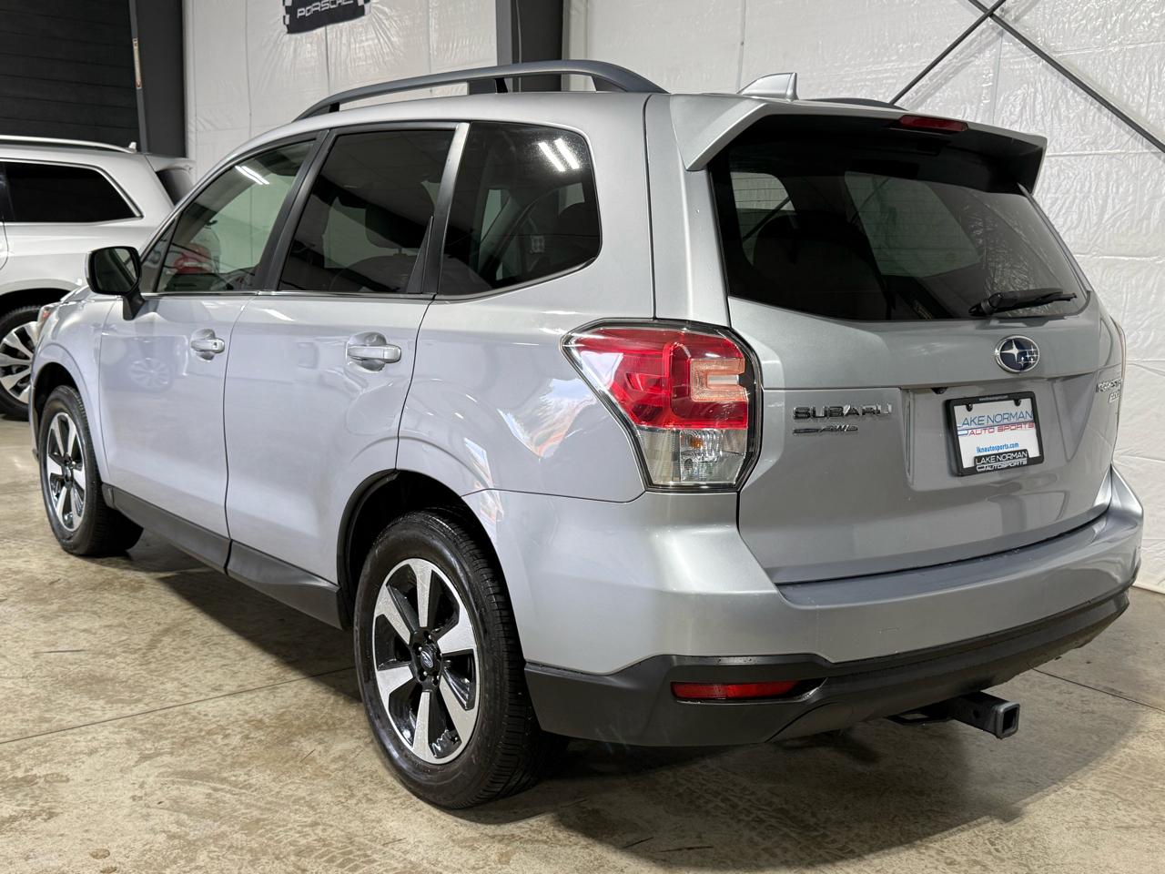 Subaru Forester 2.5i Limited 2017