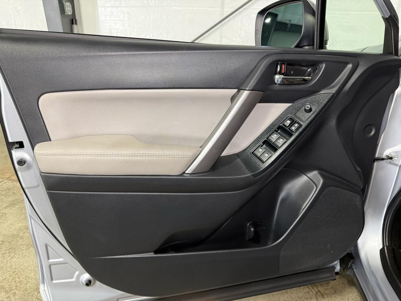 Subaru Forester 2.5i Limited 2017