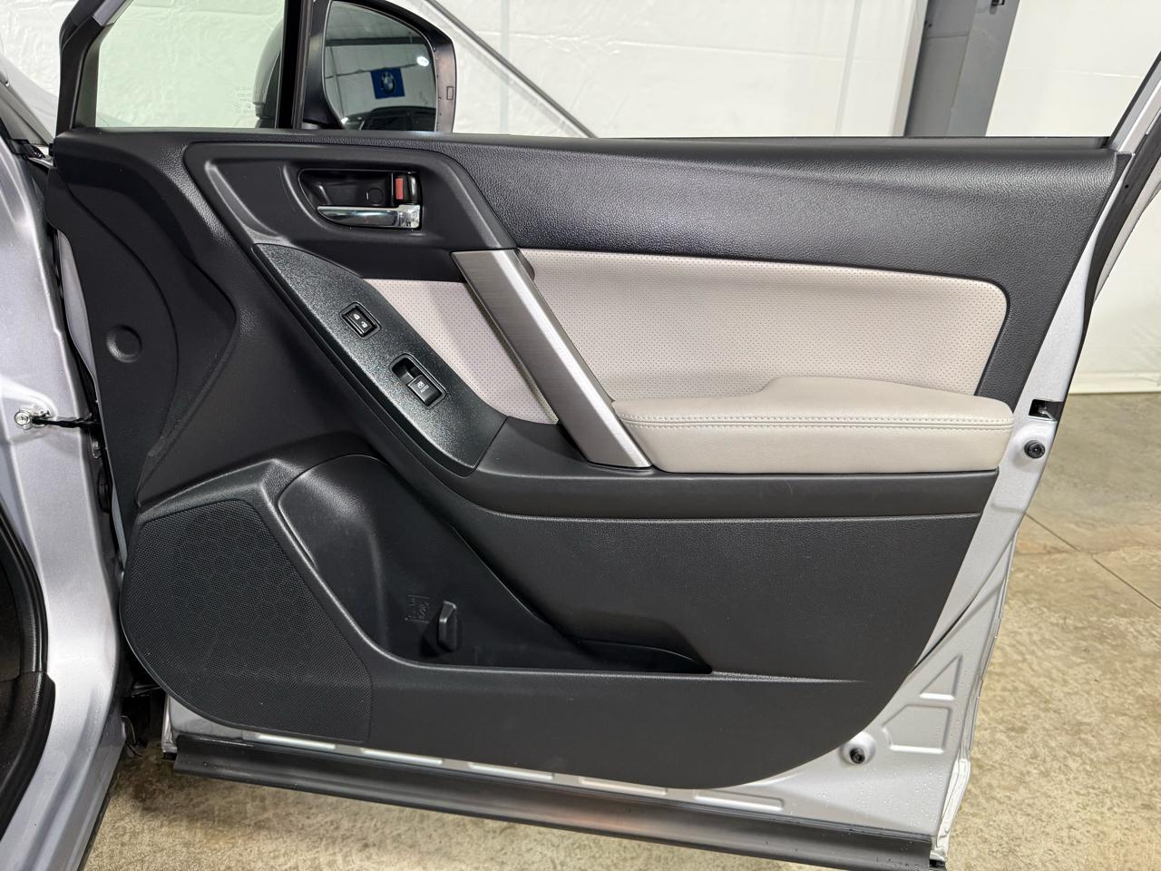 Subaru Forester 2.5i Limited 2017