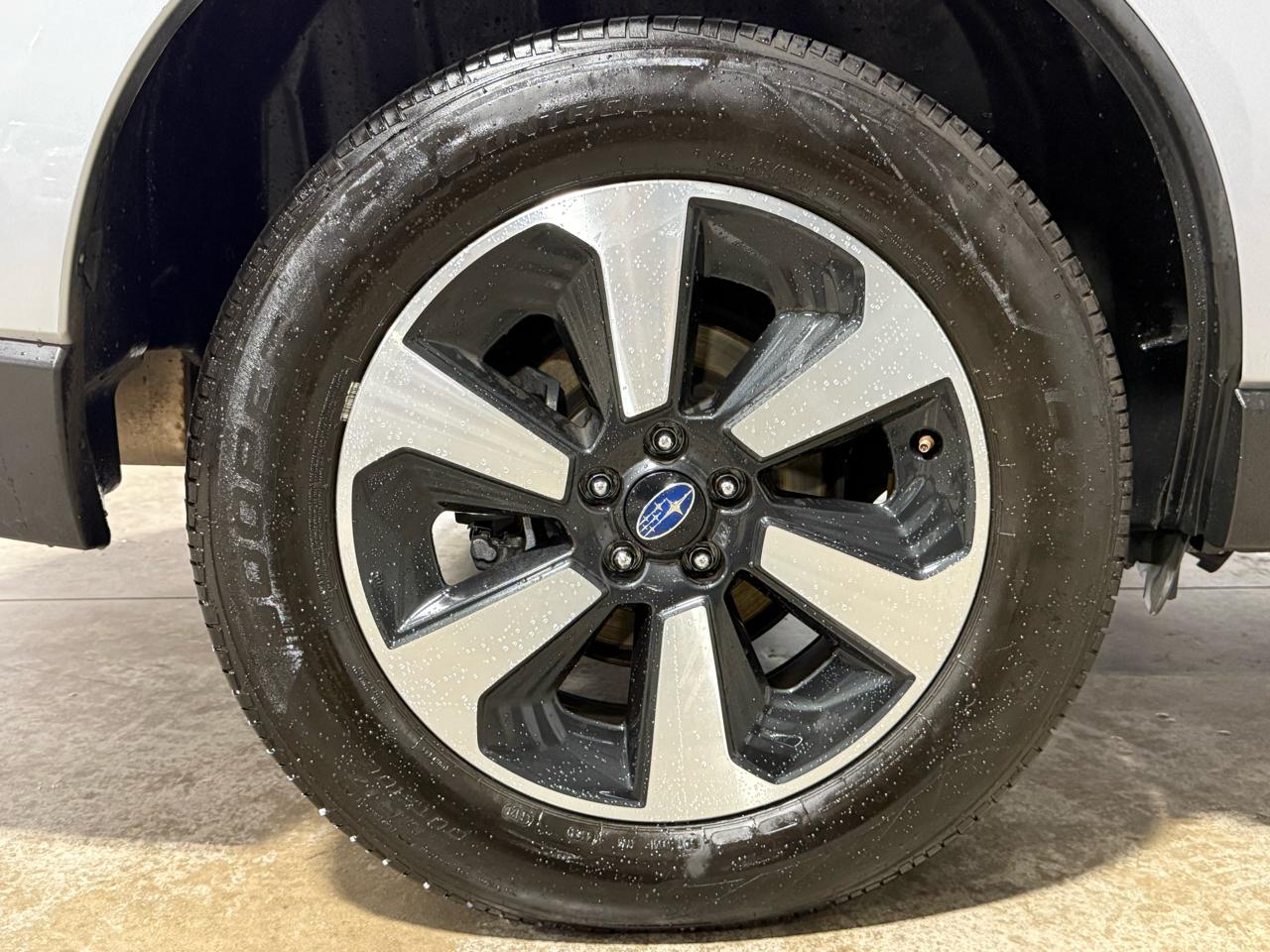 Subaru Forester 2.5i Limited 2017