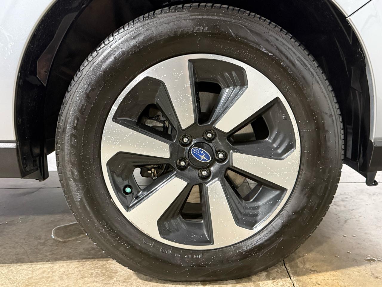 Subaru Forester 2.5i Limited 2017