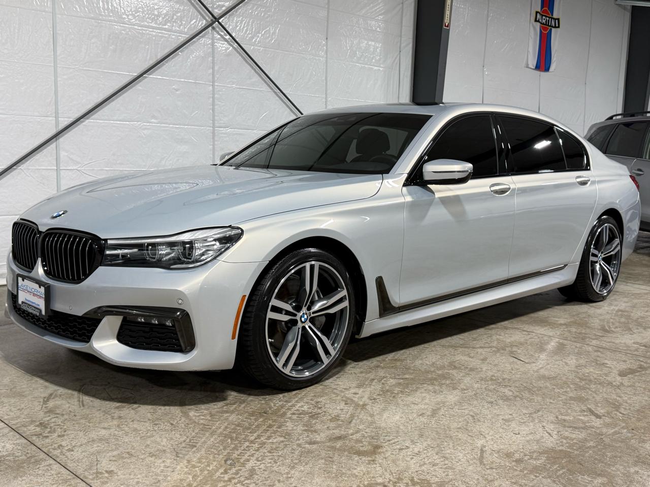 BMW 7-Series  2019