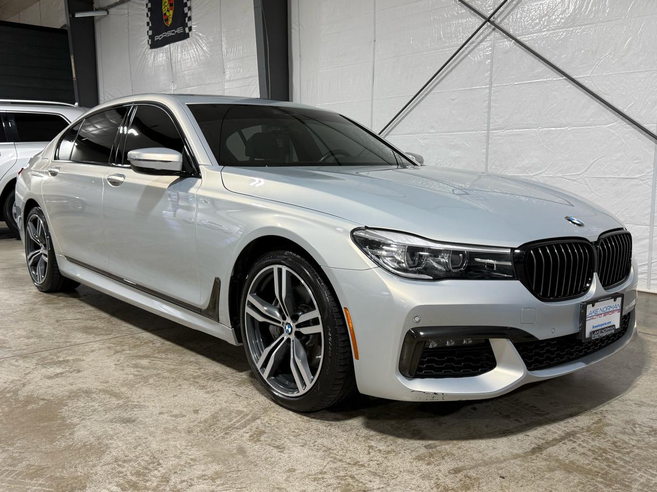 BMW 7-Series  2019