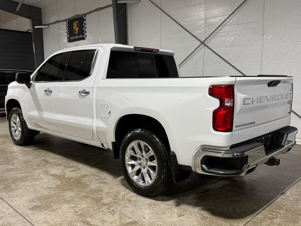 Chevrolet Silverado 1500 LTZ Crew Cab 4WD 2021