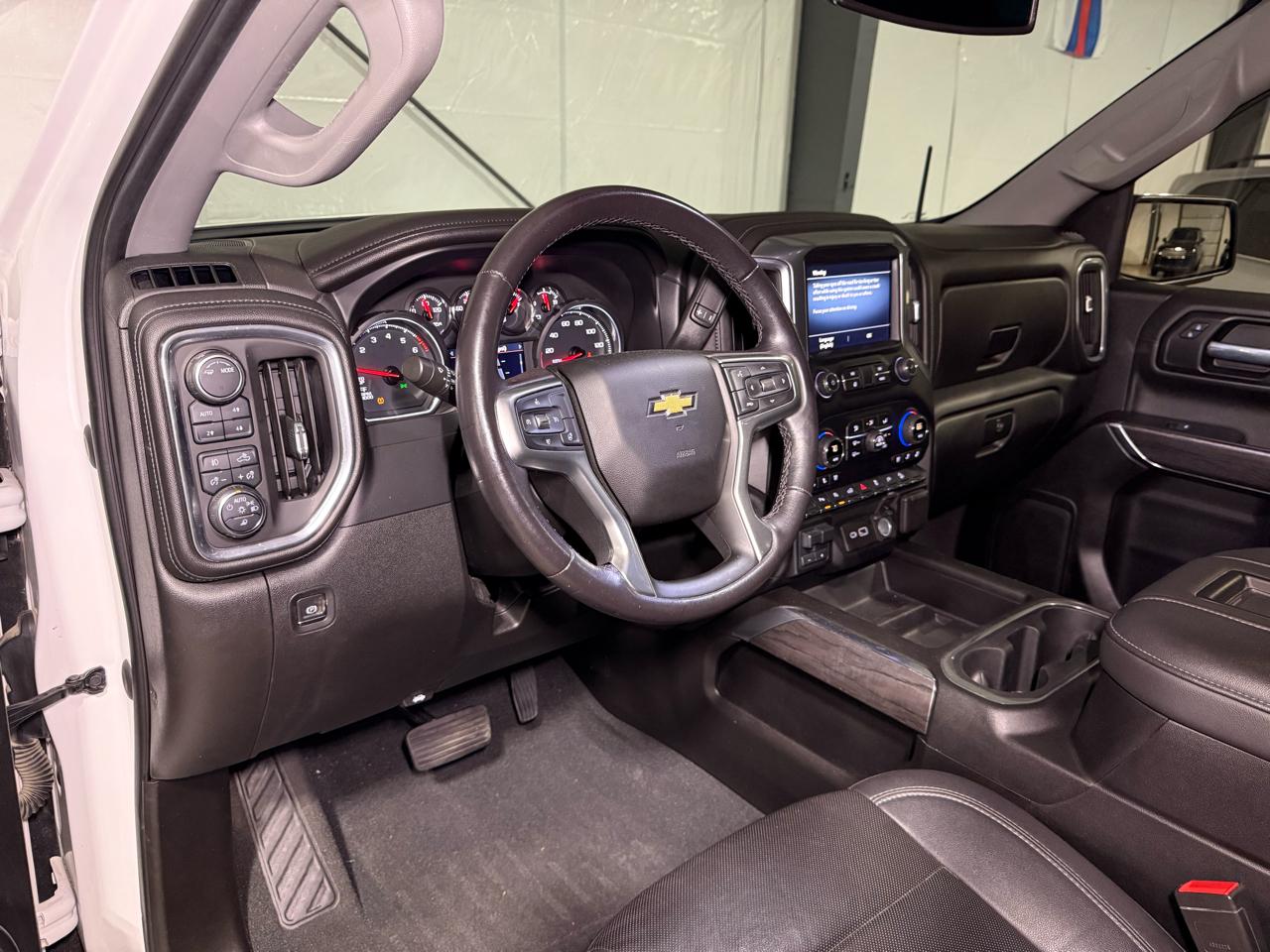 Chevrolet Silverado 1500 LTZ Crew Cab 4WD 2021