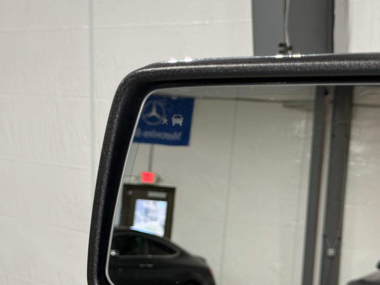 Chevrolet Silverado 1500 LTZ Crew Cab 4WD 2021