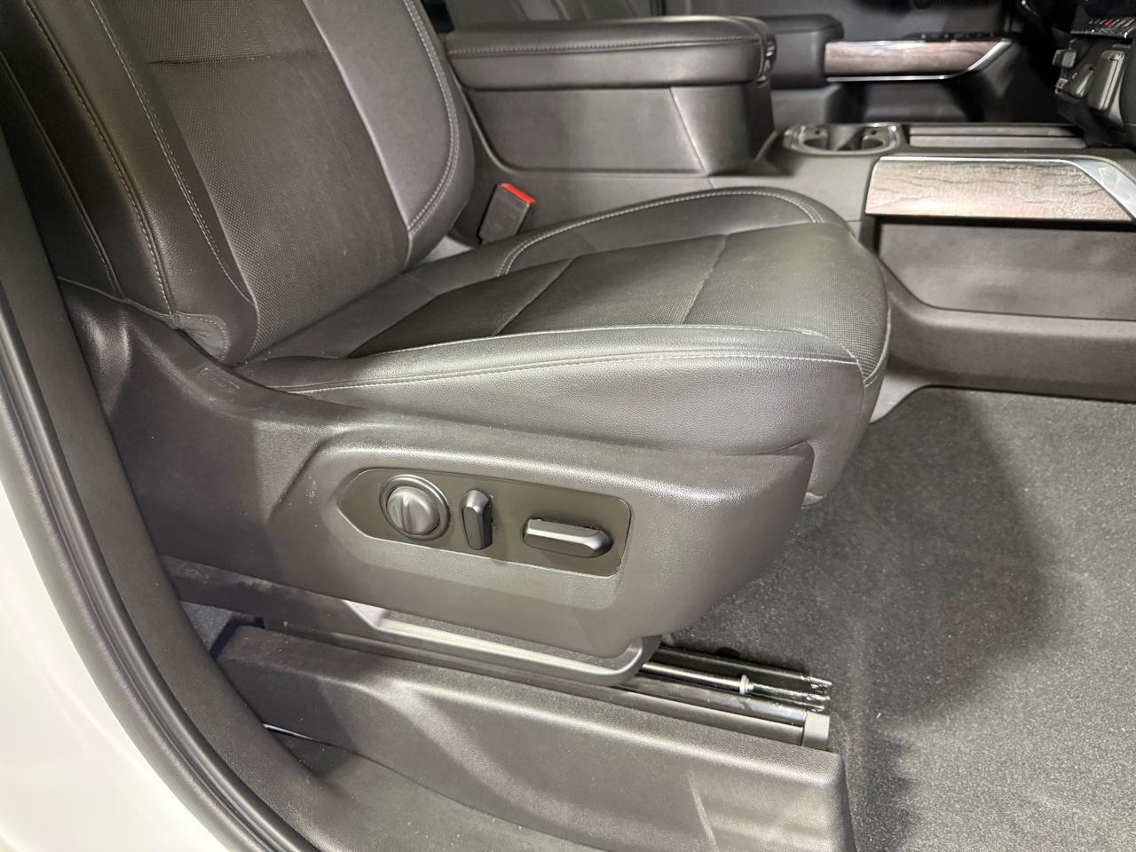 Chevrolet Silverado 1500 LTZ Crew Cab 4WD 2021