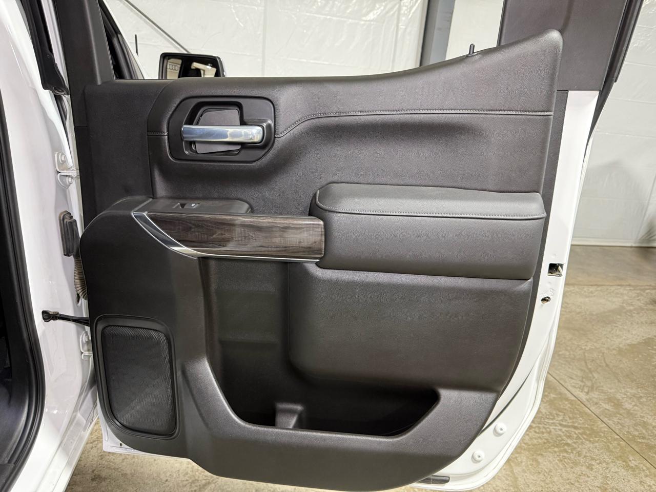 Chevrolet Silverado 1500 LTZ Crew Cab 4WD 2021