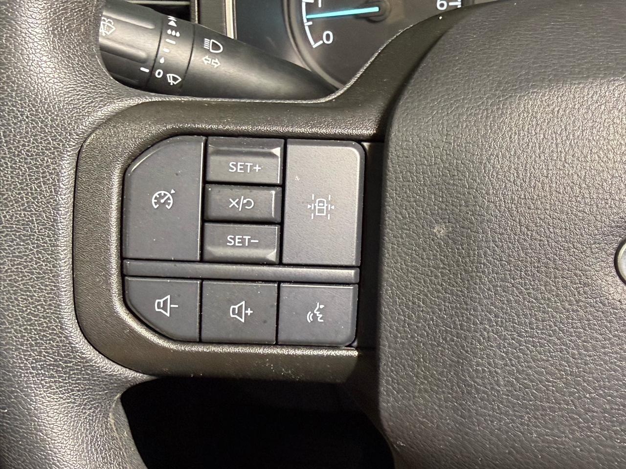 Ford F-150 XL SuperCab 8-ft. Bed 4WD 2023