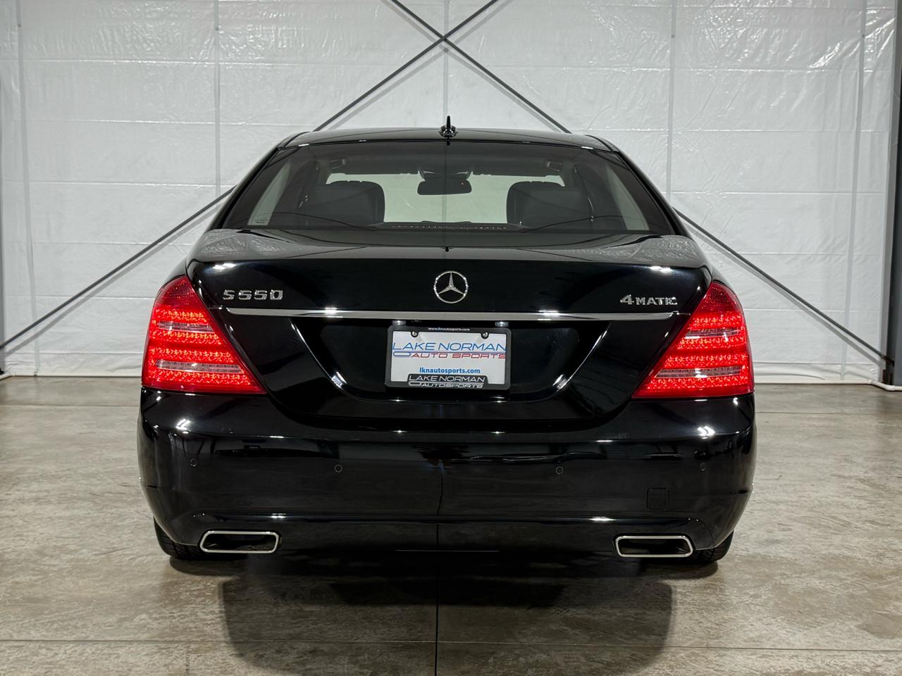 Mercedes-Benz S-Class S550 4-MATIC 2012