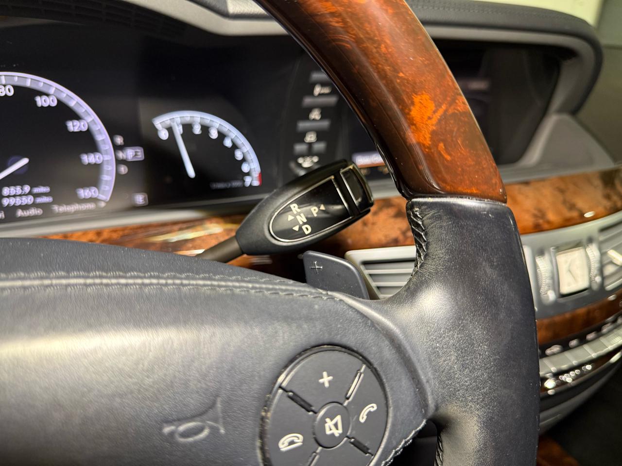 Mercedes-Benz S-Class S550 4-MATIC 2012