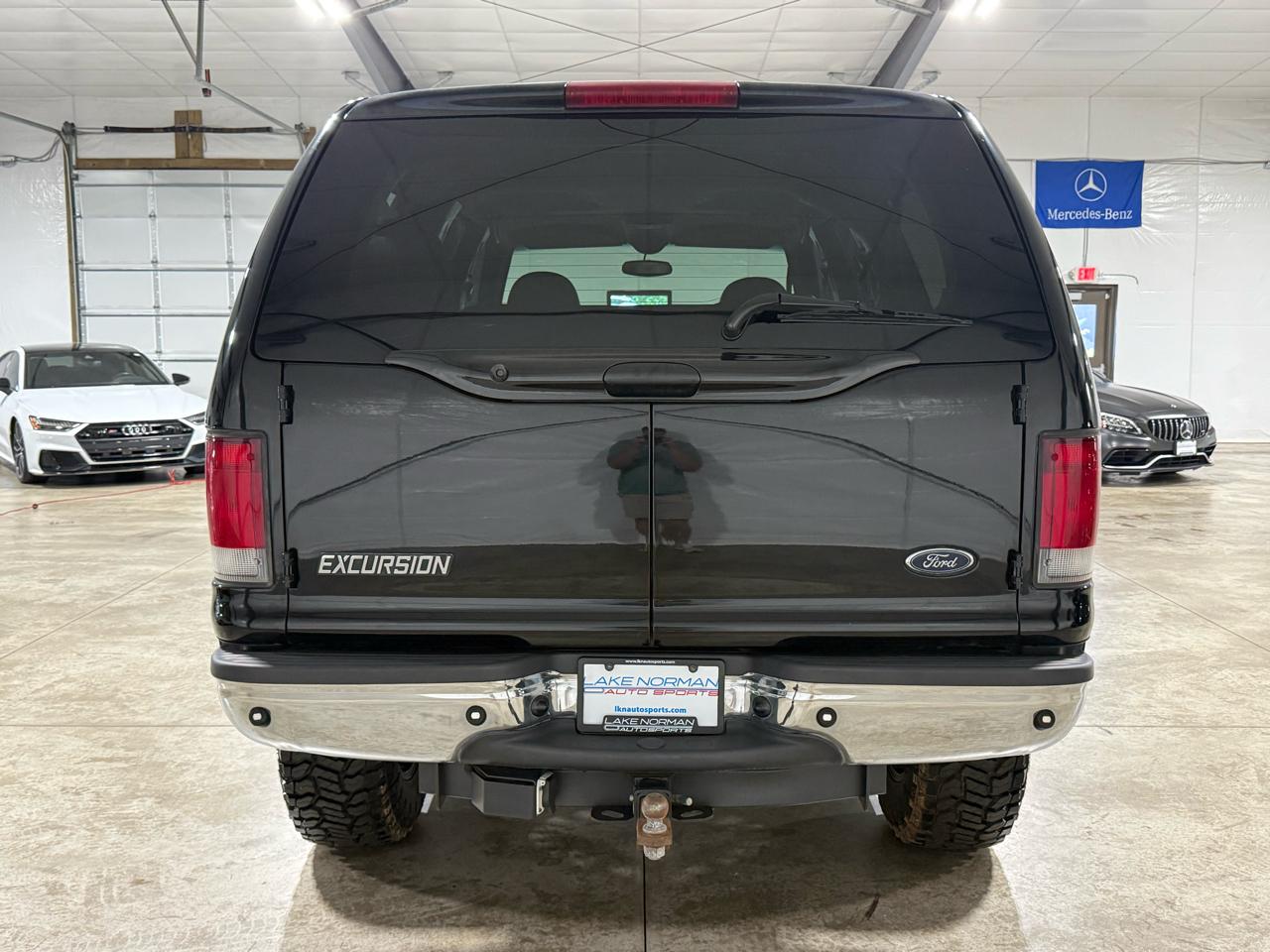 Ford Excursion Limited 4WD 2001