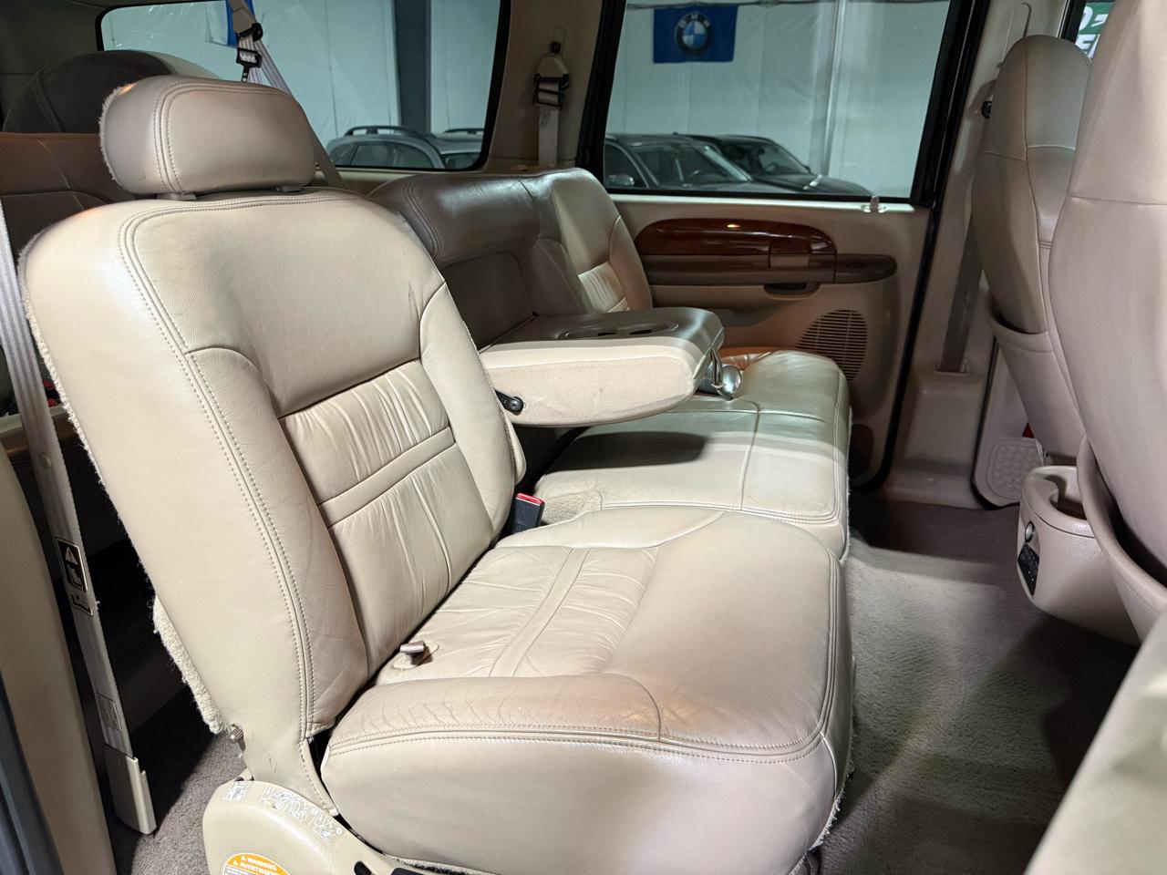 Ford Excursion Limited 4WD 2001