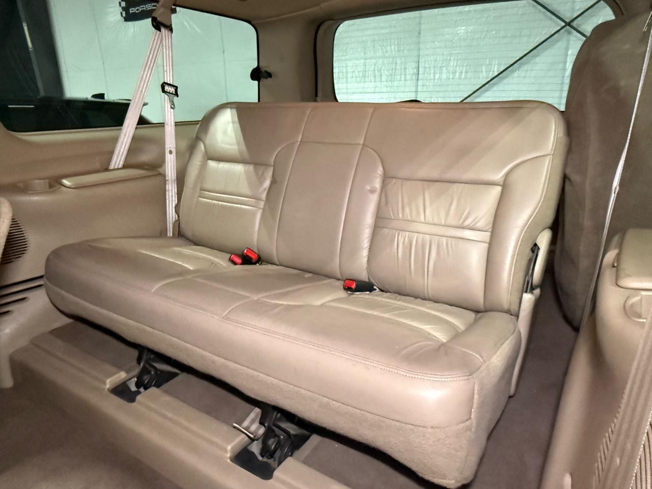 Ford Excursion Limited 4WD 2001