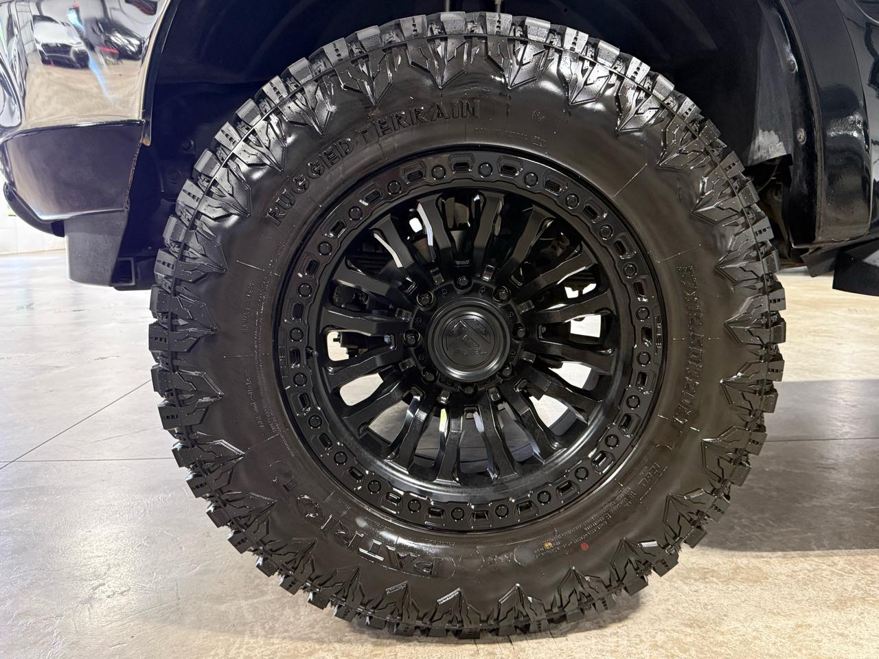 Ford Excursion Limited 4WD 2001