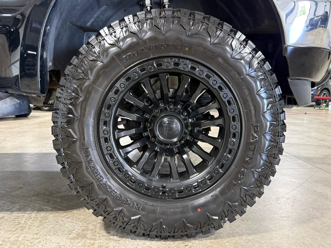 Ford Excursion Limited 4WD 2001