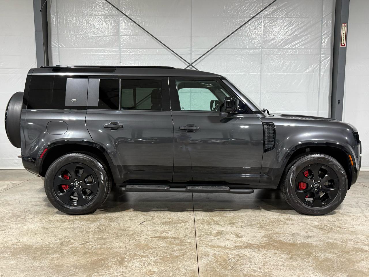 Land Rover Defender 110 X-Dynamic SE 2022