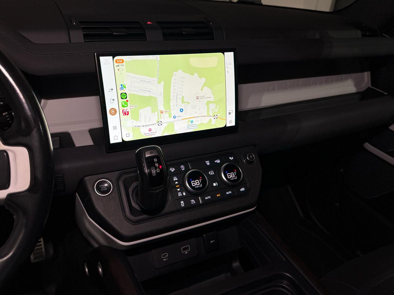 Land Rover Defender 110 X-Dynamic SE 2022