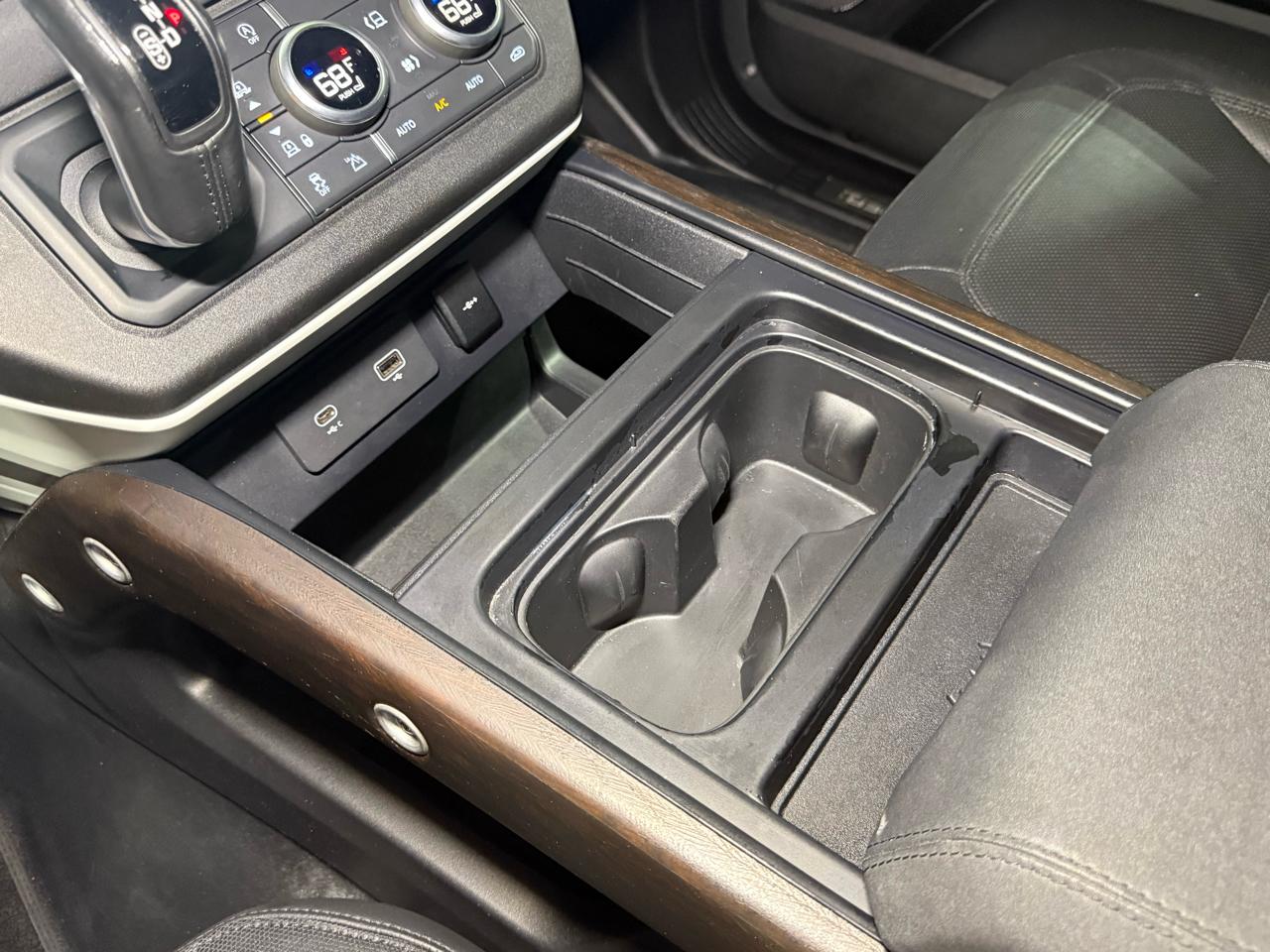 Land Rover Defender 110 X-Dynamic SE 2022