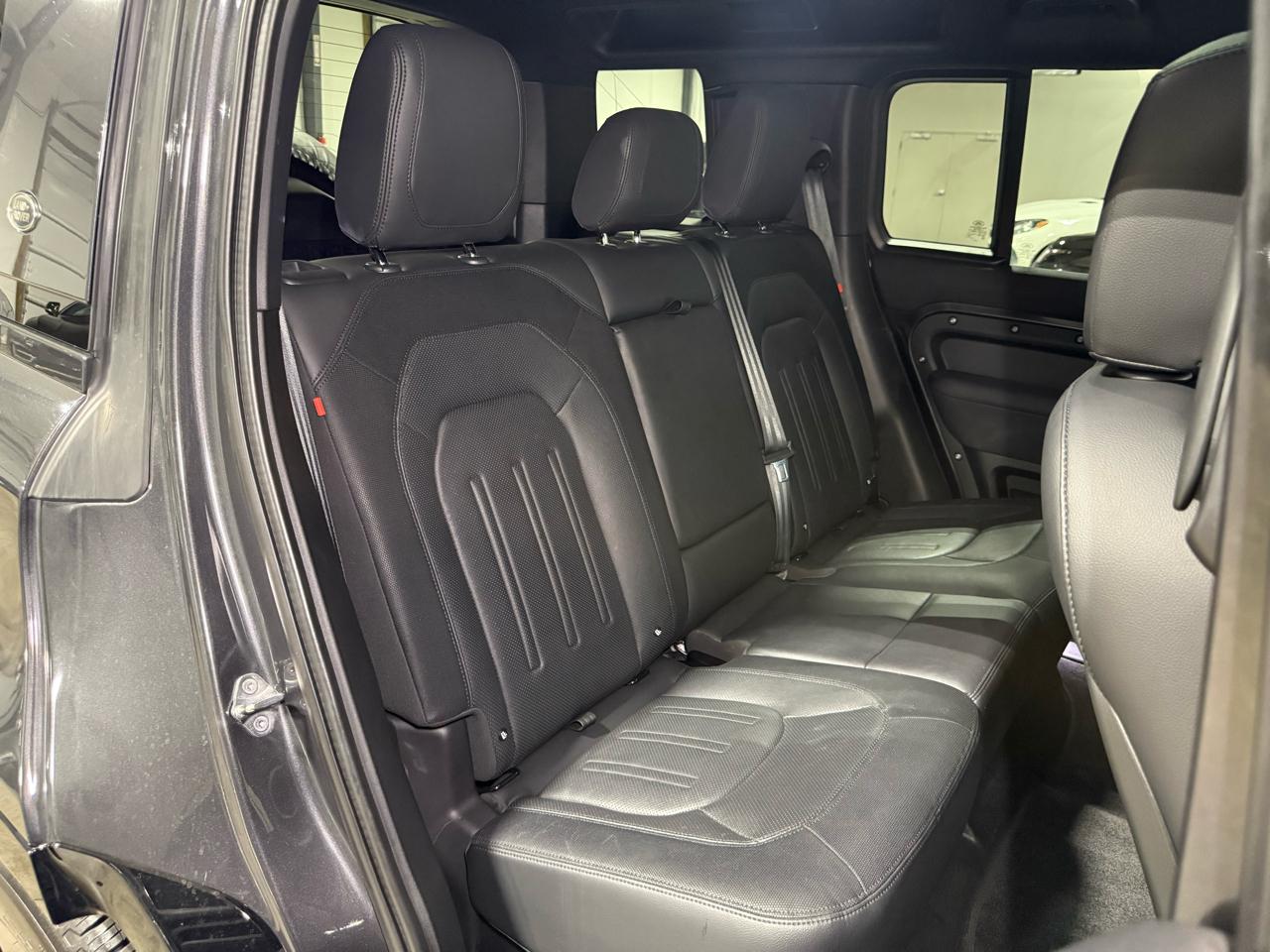 Land Rover Defender 110 X-Dynamic SE 2022