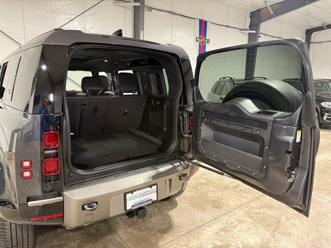 Land Rover Defender 110 X-Dynamic SE 2022